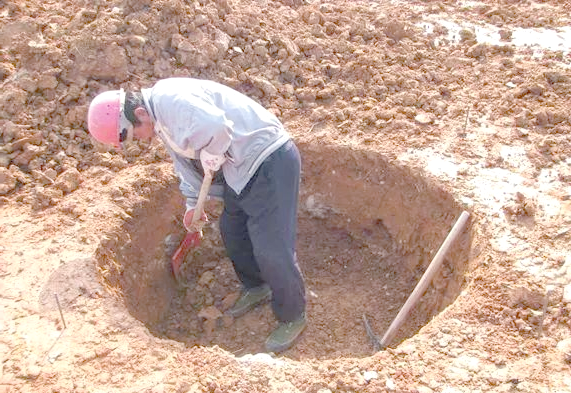 人工挖孔桩护壁类型与施工定额计算详解