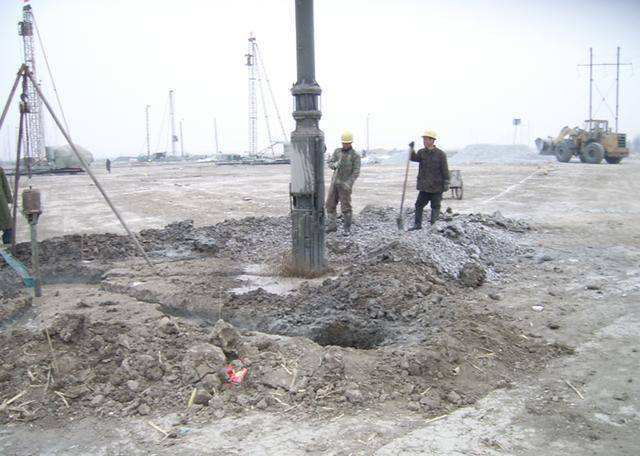 人工挖孔桩空孔段混凝土护壁工程量计算_施工