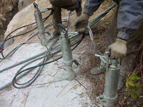 供应人工挖孔桩石头破碎拆除机械及施工流程解析