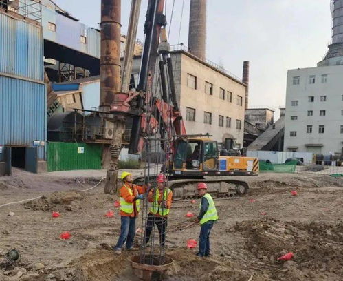 搏击市场 勘察院承担的炼铁厂烧结一部3号烧结机烟气提标改造工程首根灌注桩顺利施工